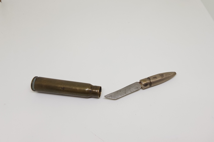 OSMANLI MAVZER MERMİSİNDEN YAPILMIŞ ÇOK NADİR SİPER SANATI NEŞTER