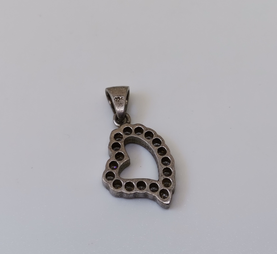 KALP FORMLU GÜMÜŞ KOLYE UCU