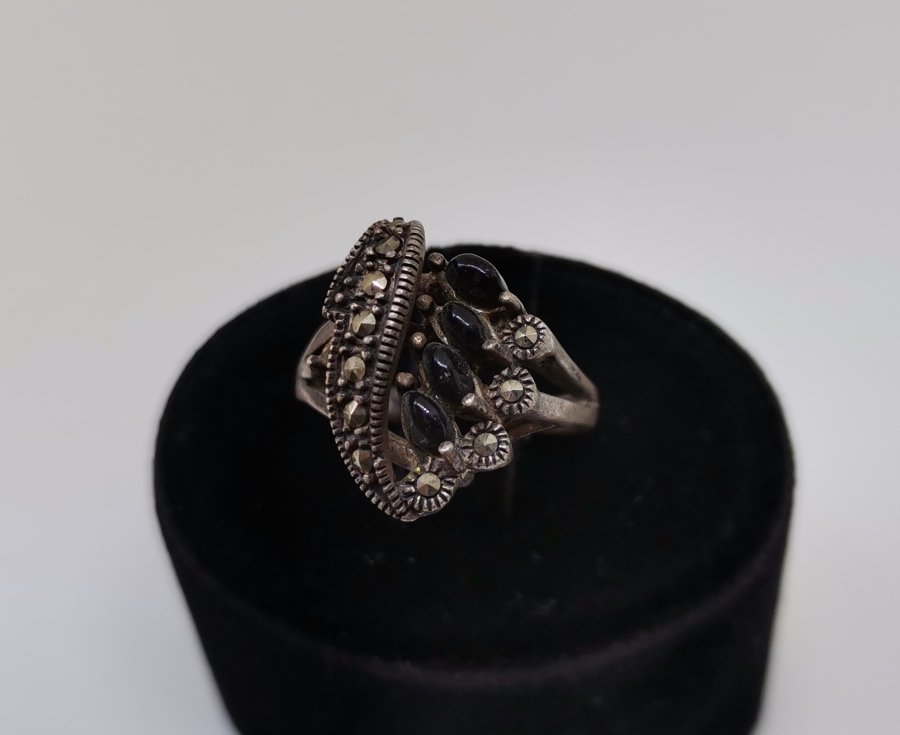 OLTU VE BEYOĞLU TAŞLI ÖZEL YAPIM GÜMÜŞ YÜZÜK