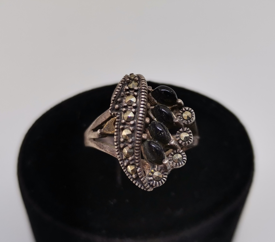 OLTU VE BEYOĞLU TAŞLI ÖZEL YAPIM GÜMÜŞ YÜZÜK