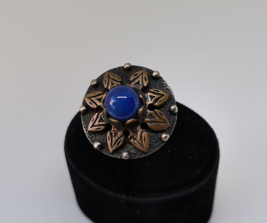 LAPİS TAŞLI HÜRREM MODEL GÜMÜŞ YÜZÜK