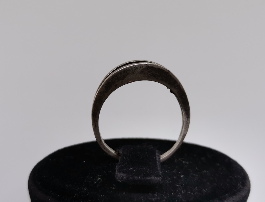 SAFİR VE MARGAZİT TAŞLI BEŞ TAŞ MODEL GÜMÜŞ YÜZÜK