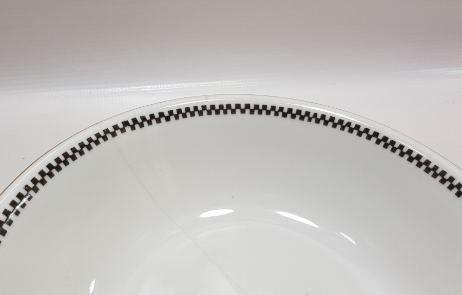 ARKASI OSMANLICA YAZILI VE ALTIN VARAKLI BÜYÜK BOY PORSELEN SALATA TABAĞI