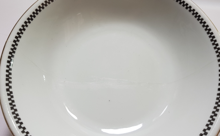 ARKASI OSMANLICA YAZILI VE ALTIN VARAKLI BÜYÜK BOY PORSELEN SALATA TABAĞI