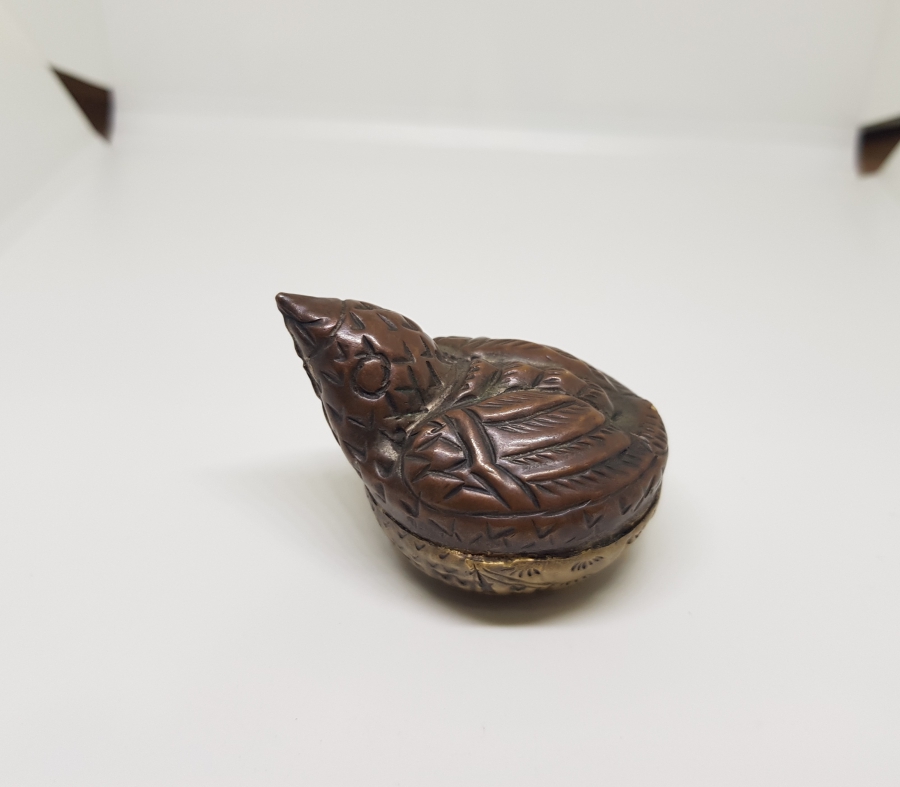 SIĞIRCIK FORMLU OSMANLI DÖNEMİ KAPAKLI NADİR SAKIZLIK