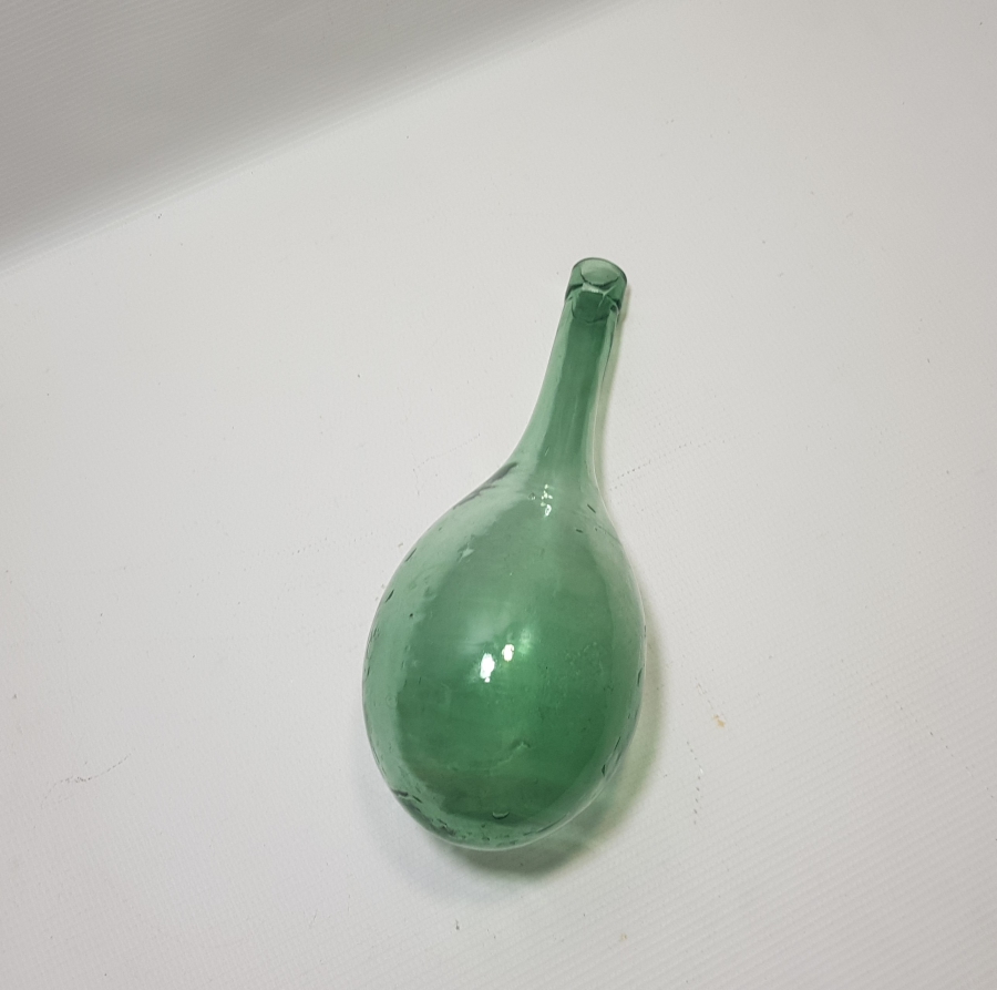 NADİR FORMDA OSMANLI DÖNEMİ BOZA ŞİŞESİ