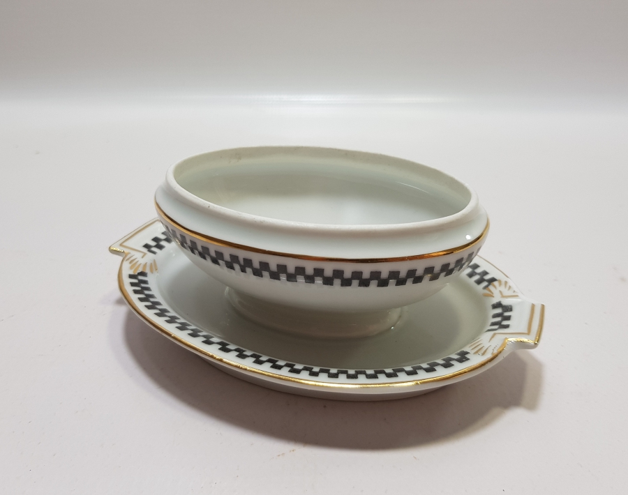 ARKASI OSMANLICA YAZILI VE ALTIN VARAKLI PORSELEN ÇORBA SOSLUĞU