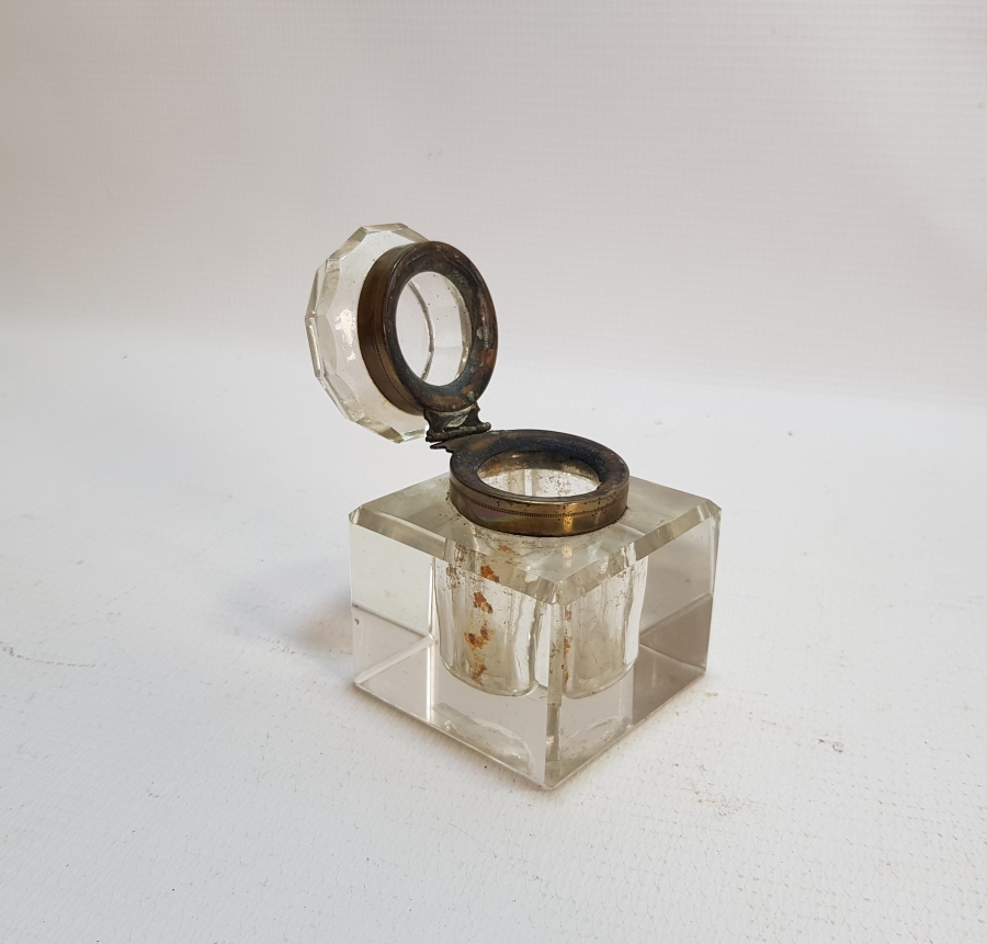 OSMANLI DÖNEMİ KRİSTAL KESME İŞÇİLİKLİ KAPAKLI ASKERİ HOKKA