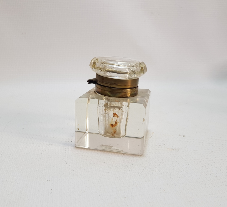 OSMANLI DÖNEMİ KRİSTAL KESME İŞÇİLİKLİ KAPAKLI ASKERİ HOKKA