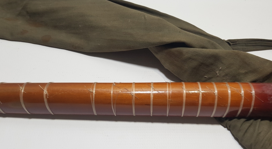 ORİJİNAL ÇANTASINDA ANTİKA SAZ