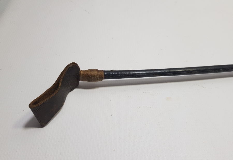 OSMANLI DÖNEMİ DERİDEN MAMUL NADİR FORMDA SUBAY AT KAMÇISI