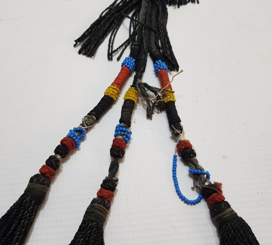 ÜZERİ OPAL BONCUKLARLA SÜSLÜ İPEK İBRİŞİM ÇOK NADİR VAN YÖRESİ GELİN SAÇI - FES SÜSÜ