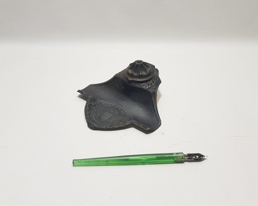 KABARTMA İŞÇİLİKLİ OSMANLI DÖNEMİ MASA ÜSTÜ HOKKASI