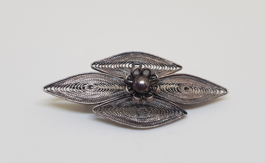 TELKARİ İŞÇİLİKLİ ÖZEL YAPIM GÜMÜŞ BROŞ