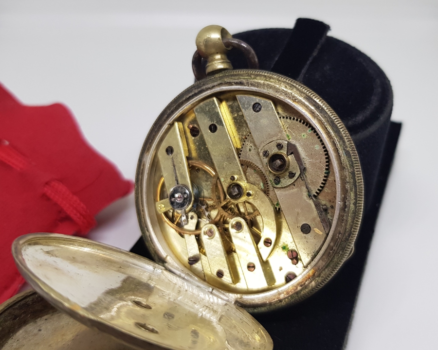 AVCI KASA ARKADAN KURMALI ANTİKA CEP SAATİ