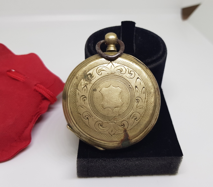 AVCI KASA ARKADAN KURMALI ANTİKA CEP SAATİ