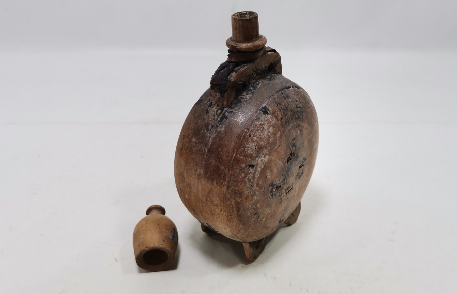 OSMANLI DÖNEMİ NADİR FORMDA AHŞAP BARUTLUK