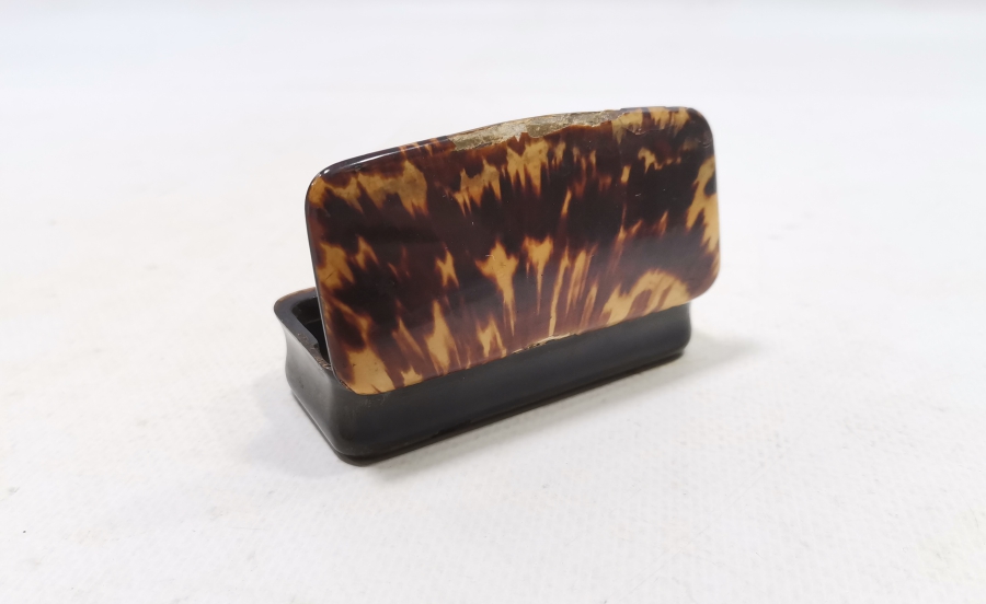 BAĞA KAPAKLI OSMANLI DÖNEMİ TÜTÜN TABAKASI