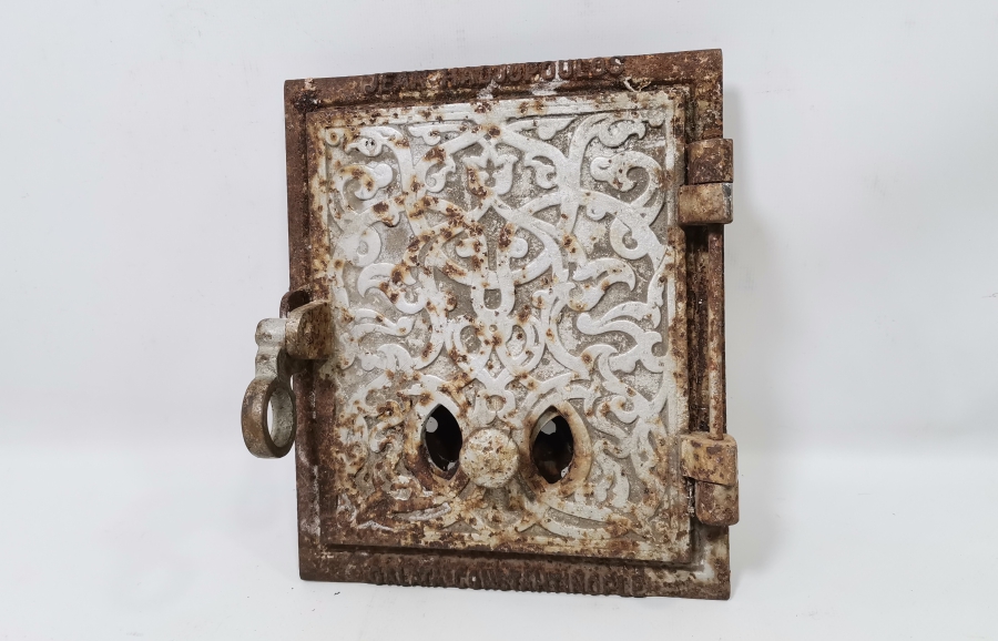 OSMANLI DÖNEMİ ÇOK NADİR KABARTMA İŞÇİLİKLİ SOBA KAPAĞI