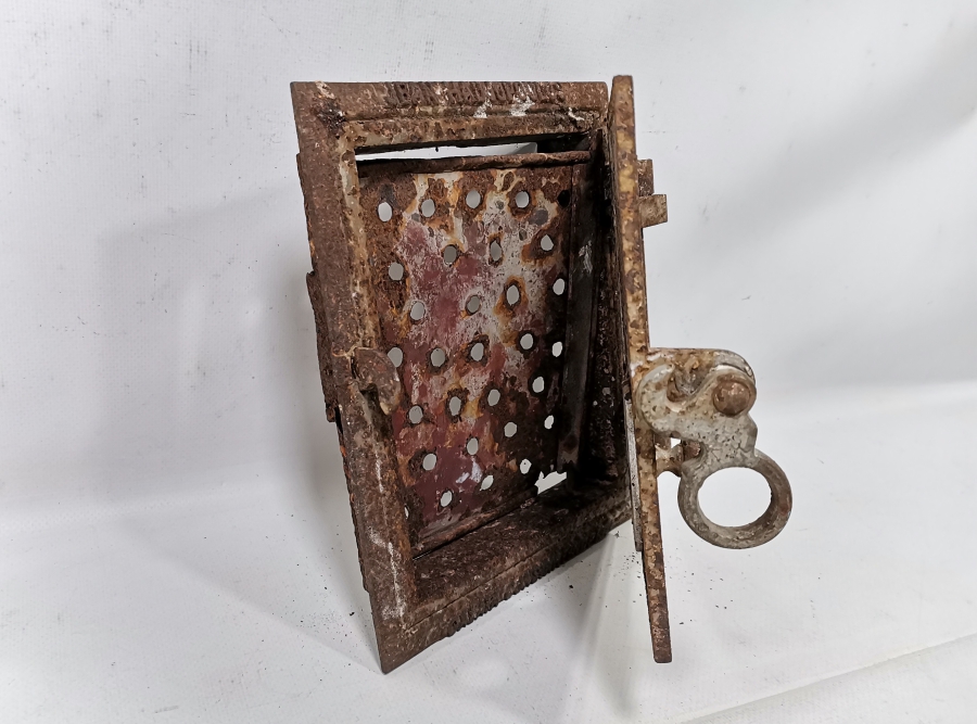 OSMANLI DÖNEMİ ÇOK NADİR KABARTMA İŞÇİLİKLİ SOBA KAPAĞI