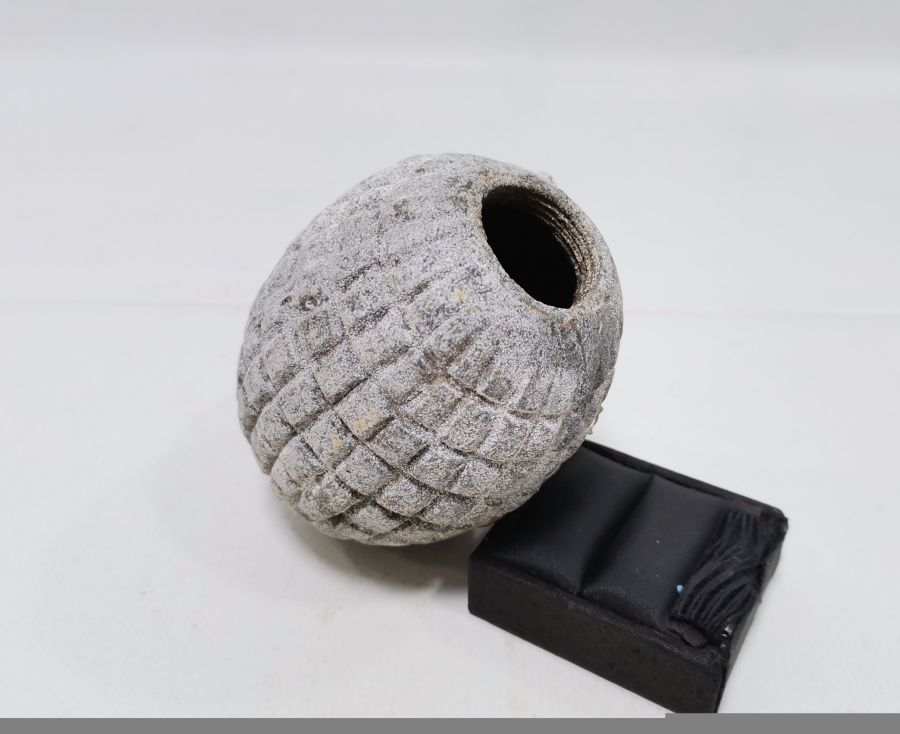 1.DÜNYA SAVAŞI DÖNEMİ NADİR FORMDA İNGİLİZ EL BOMBASI