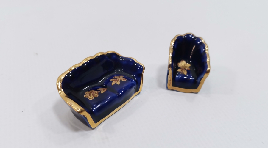 KOLTUK FORMUNDA YAPILMIŞ 2 ADET ANTİKA LİMOGES BİBLO