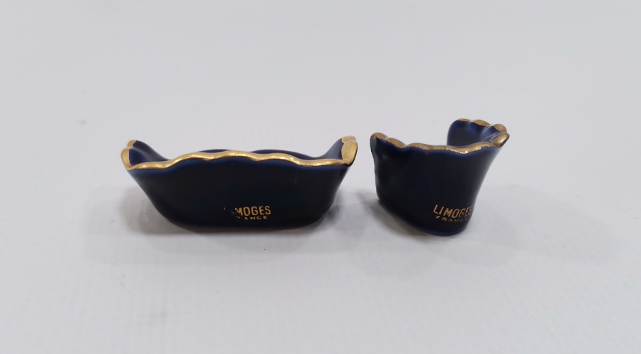 KOLTUK FORMUNDA YAPILMIŞ 2 ADET ANTİKA LİMOGES BİBLO