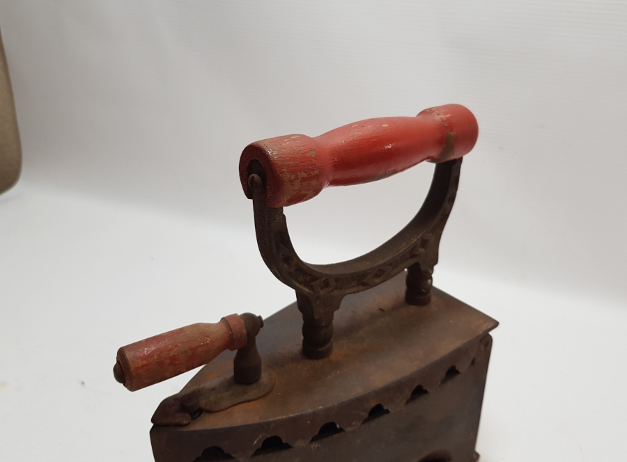 OSMANLI DÖNEMİ NADİR IZGARALI KÖMÜRLÜ ÜTÜ