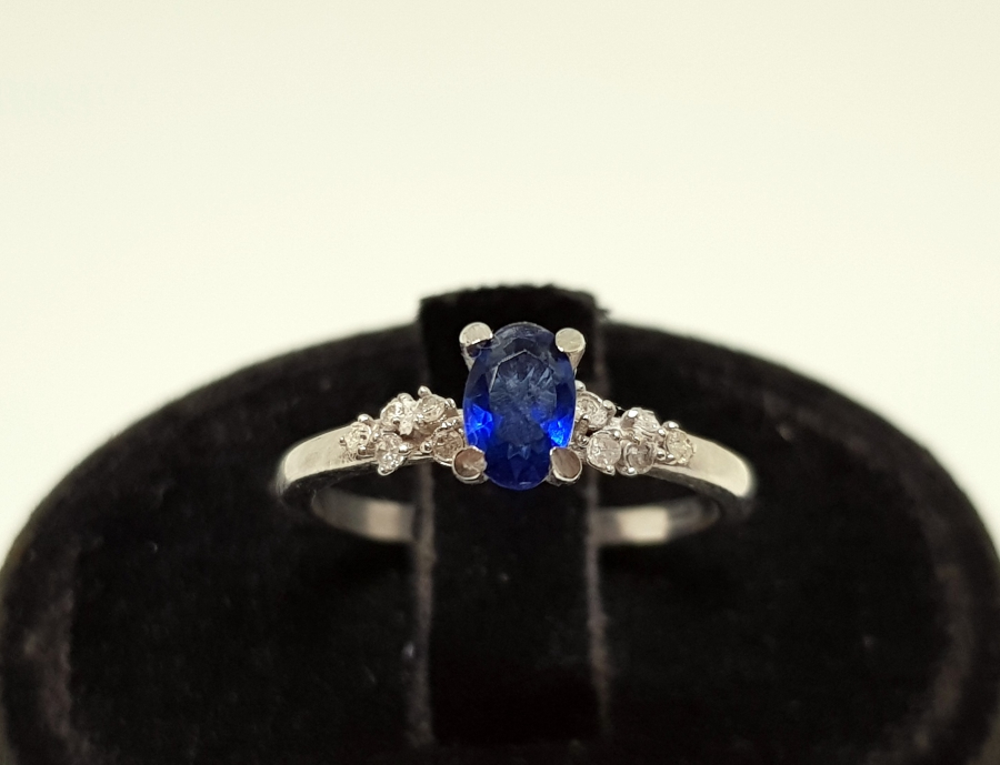 SAFİR VE PIRLANTA TAŞLI TEK TAŞ MODEL YÜZÜK