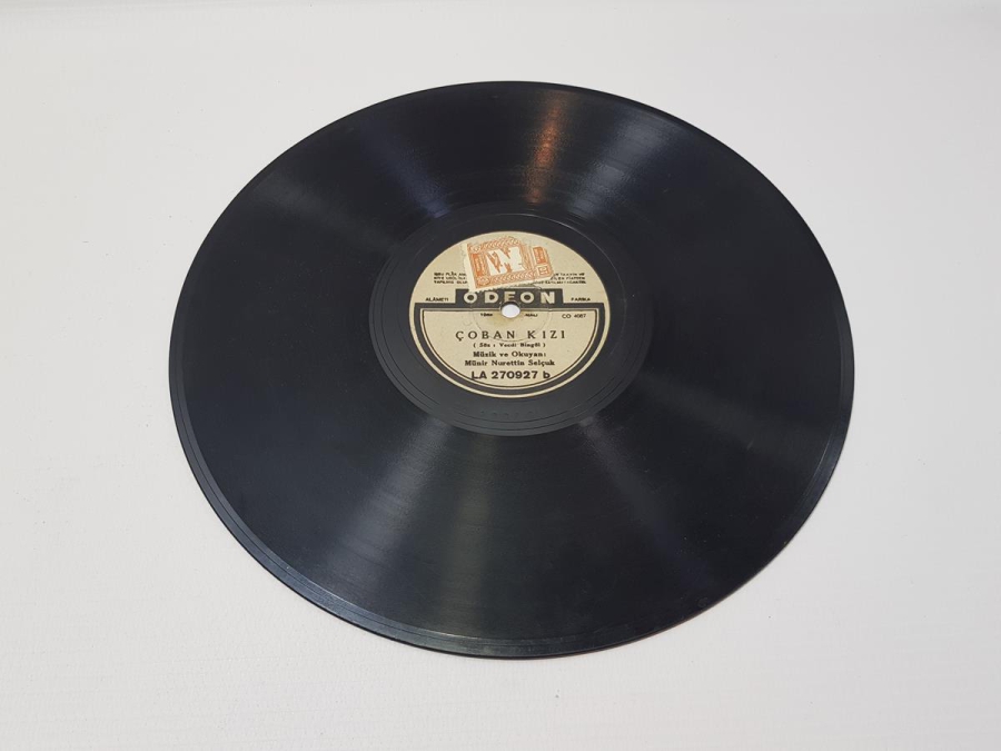 MÜNİR NURETTİN SELÇUK