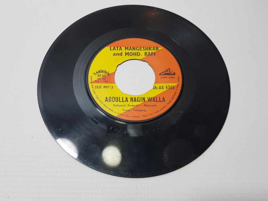 MUKESH & LATA MANGESHKAR and MOHD. RAFİ