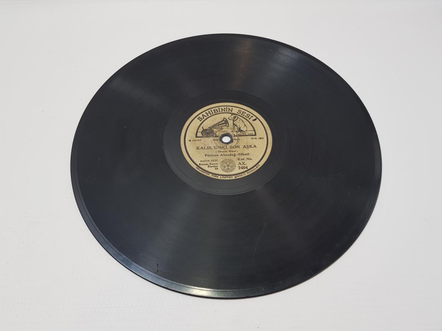 PERİHAN ALTINDAĞ SÖZERİ