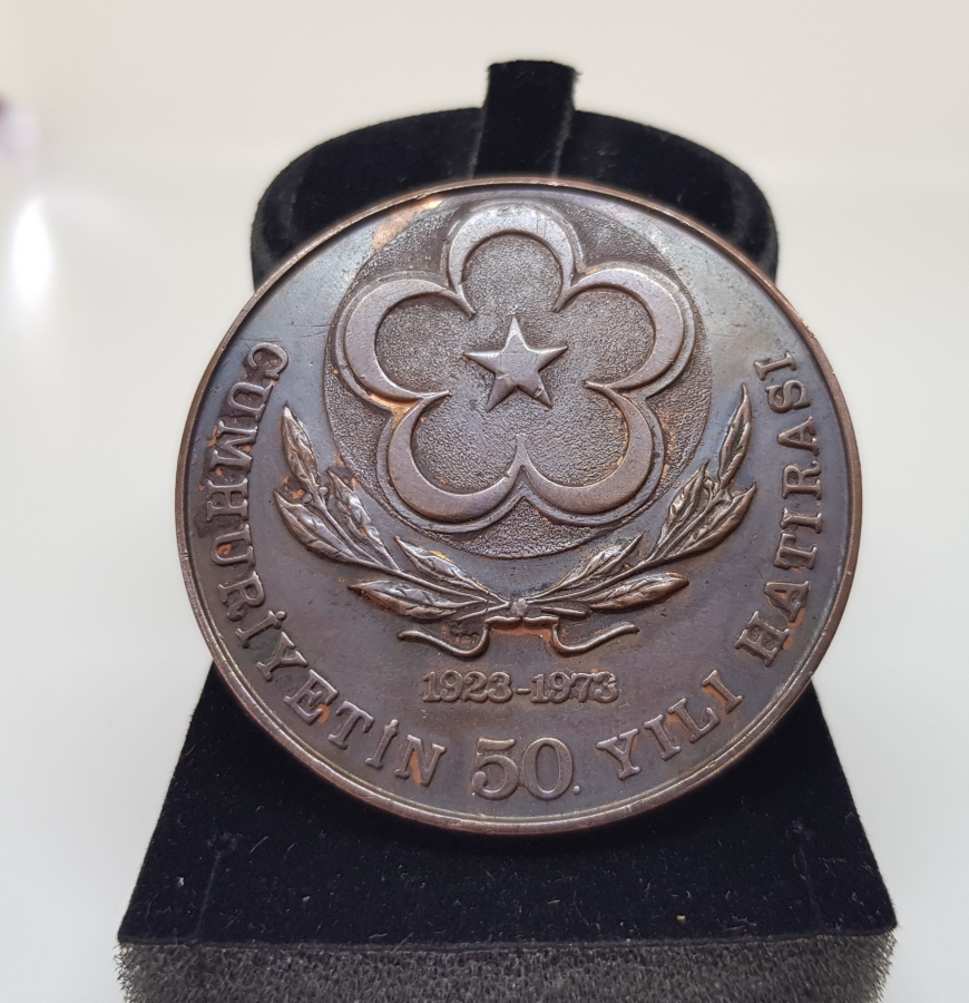 1973 GAZETECİLER CEMİYETİ MADALYASI