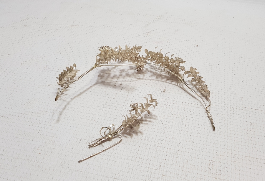 OSMANLI DÖNEMİ GÜMÜŞ KAPLAMA GELİN TACI VE BROŞ