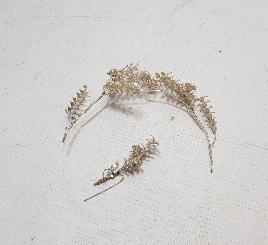 OSMANLI DÖNEMİ GÜMÜŞ KAPLAMA GELİN TACI VE BROŞ