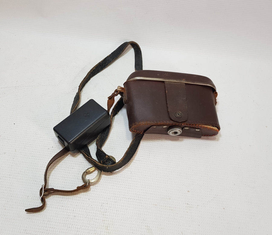 ANTİKA KÖRÜKLÜ FOTOĞRAF MAKİNESİ