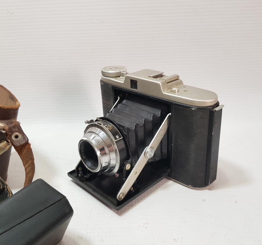 ANTİKA KÖRÜKLÜ FOTOĞRAF MAKİNESİ