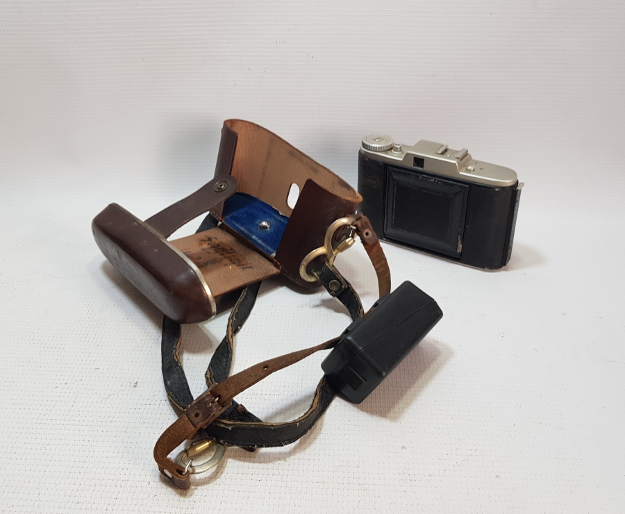 ANTİKA KÖRÜKLÜ FOTOĞRAF MAKİNESİ