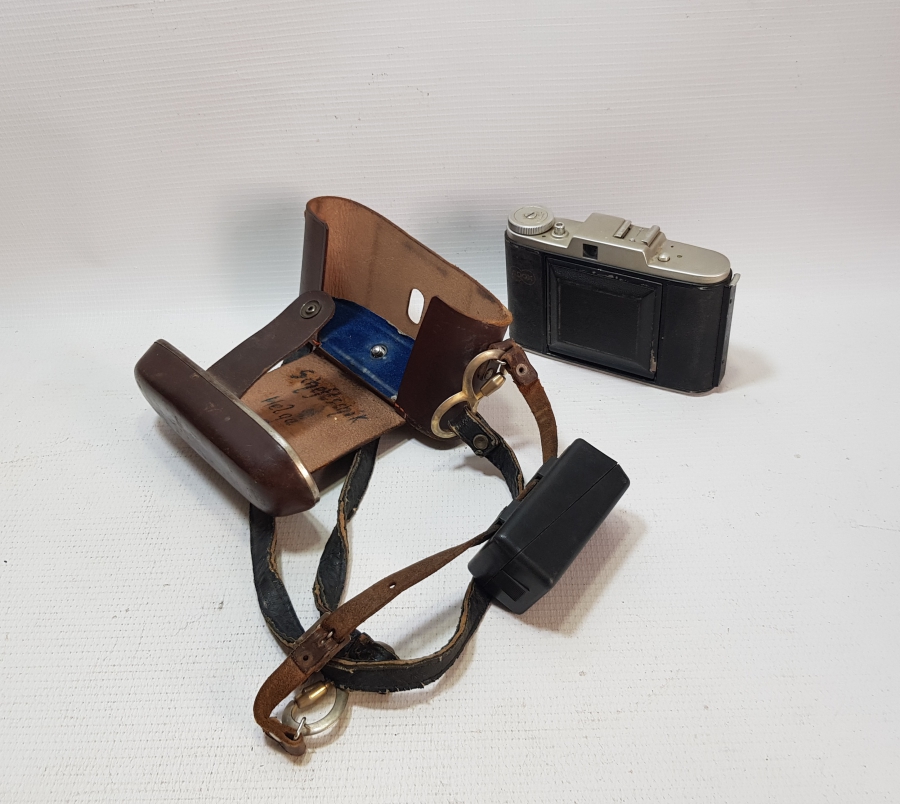 ANTİKA KÖRÜKLÜ FOTOĞRAF MAKİNESİ