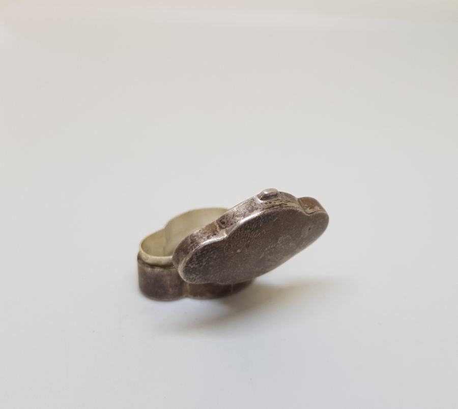 GÜMÜŞ ENFİYE KUTUSU