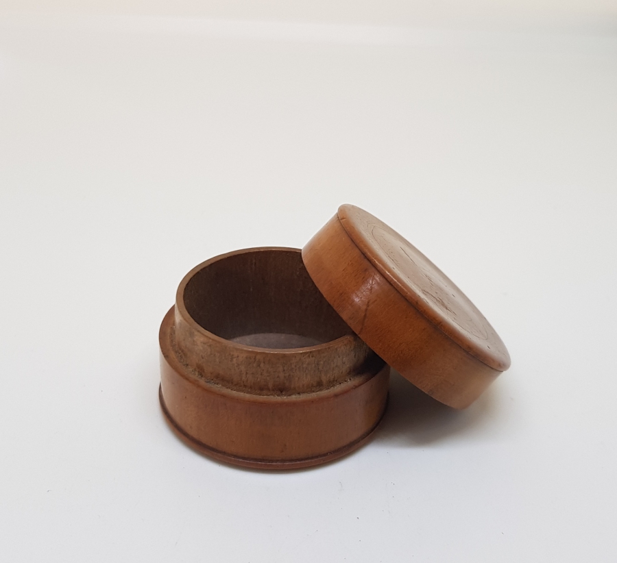 ANTİKA AHŞAP ENFİYE KUTUSU