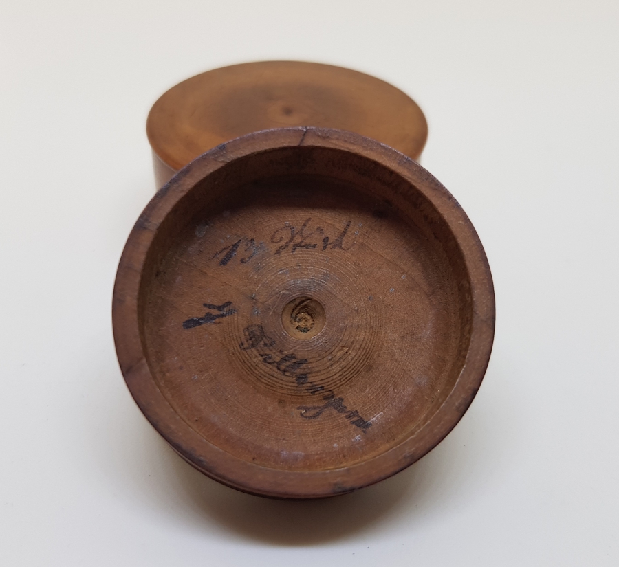 ANTİKA AHŞAP ENFİYE KUTUSU