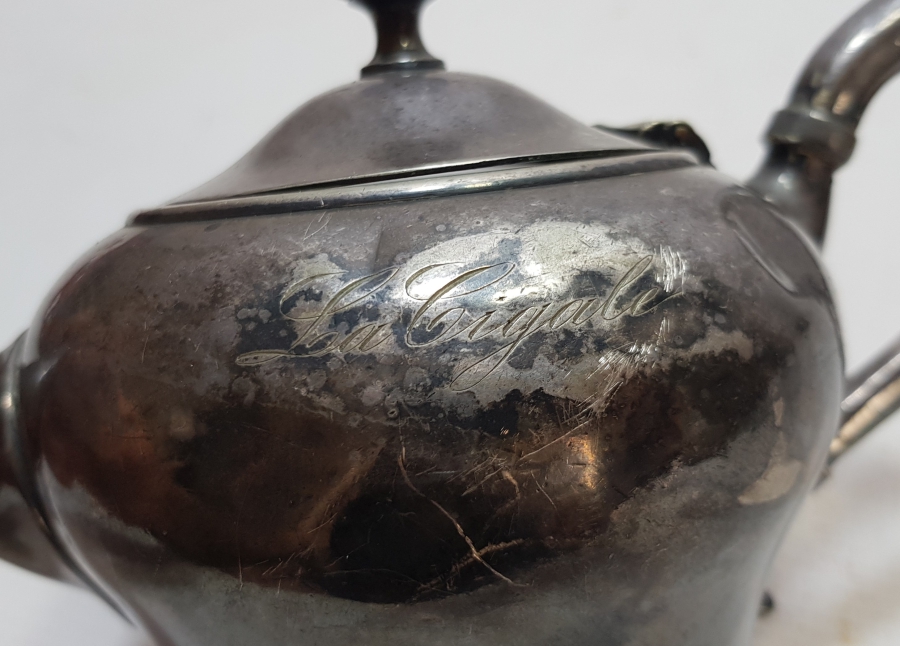 ANTİKA GÜMÜŞ KAPLAMA ÇAYDANLIK