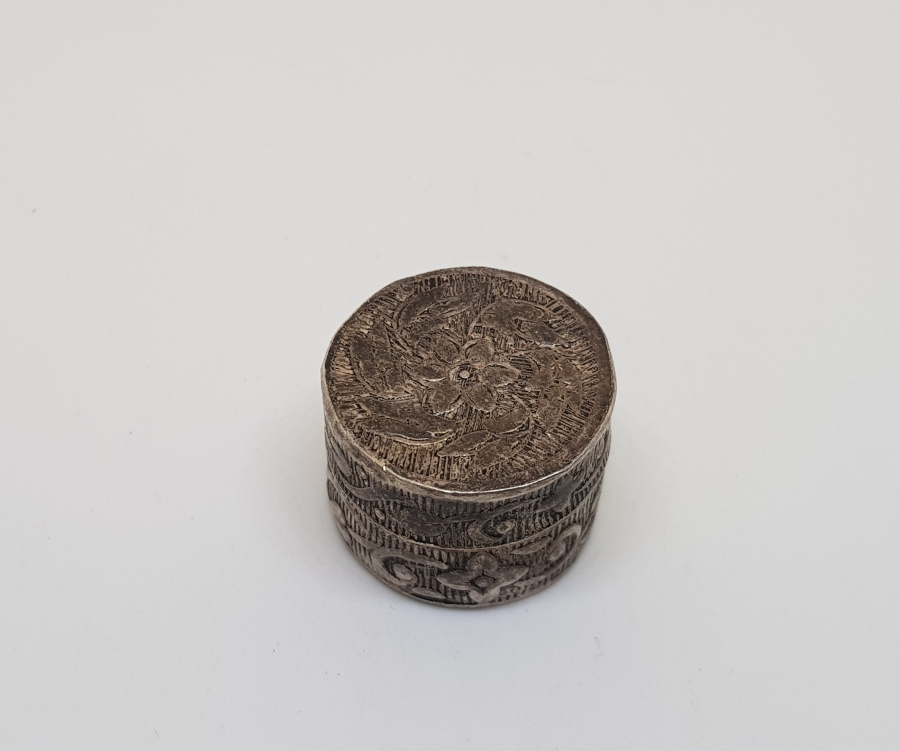 GÜMÜŞ ENFİYE KUTUSU