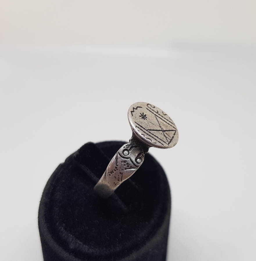 OSMANLI DÖNEMİ OĞUZ TÜRKLERİ BEĞDİLİ BOYUNA AİT ÇOK NADİR GÜMÜŞ YÜZÜK