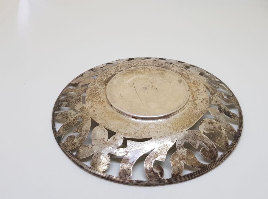 ANTİKA KIL TESTERE İŞÇİLİKLİ GÜMÜŞ ÇAY TABAĞI