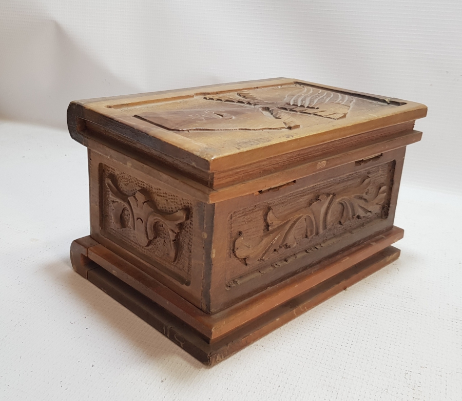 KORE SAVAŞI DÖNEMİ TÜRK AMERİKAN BAYRAKLI AHŞAP KUTU