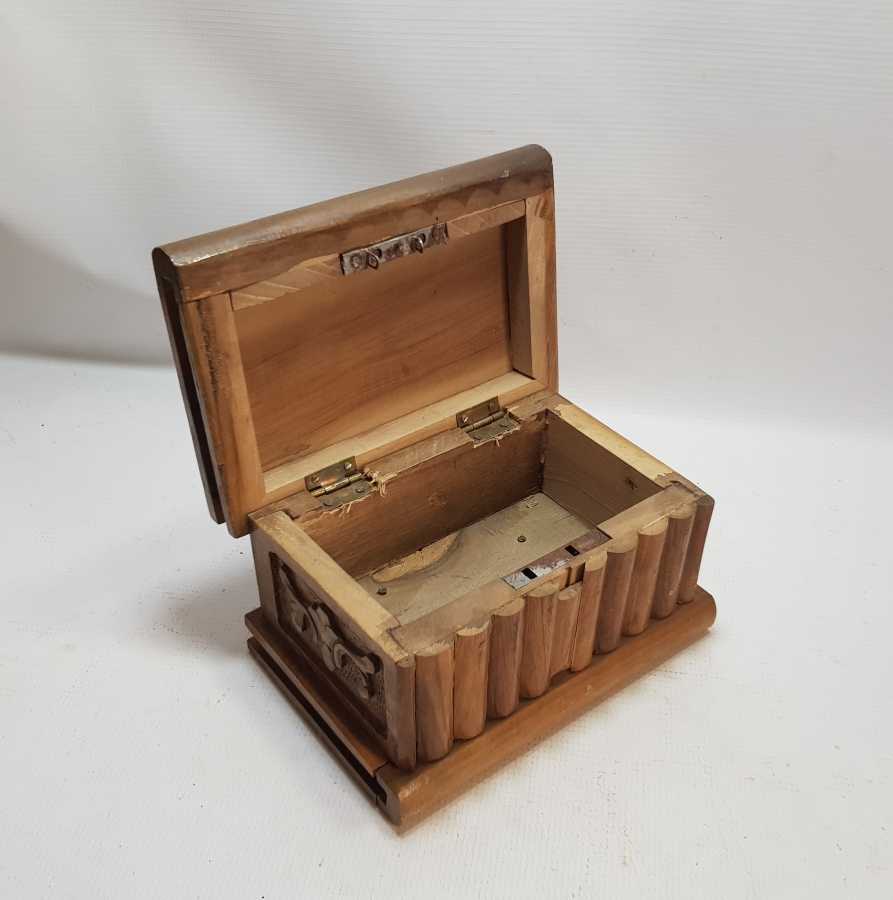 KORE SAVAŞI DÖNEMİ TÜRK AMERİKAN BAYRAKLI AHŞAP KUTU