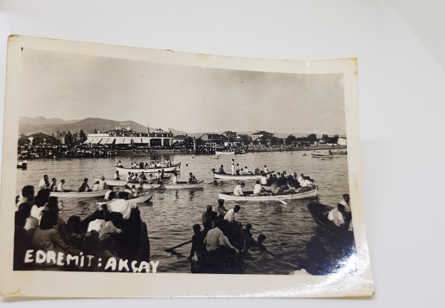 1958 EDREMİT AKÇAY BAYRAM KUTLAMALARI ORİJİNAL FOTOĞRAF