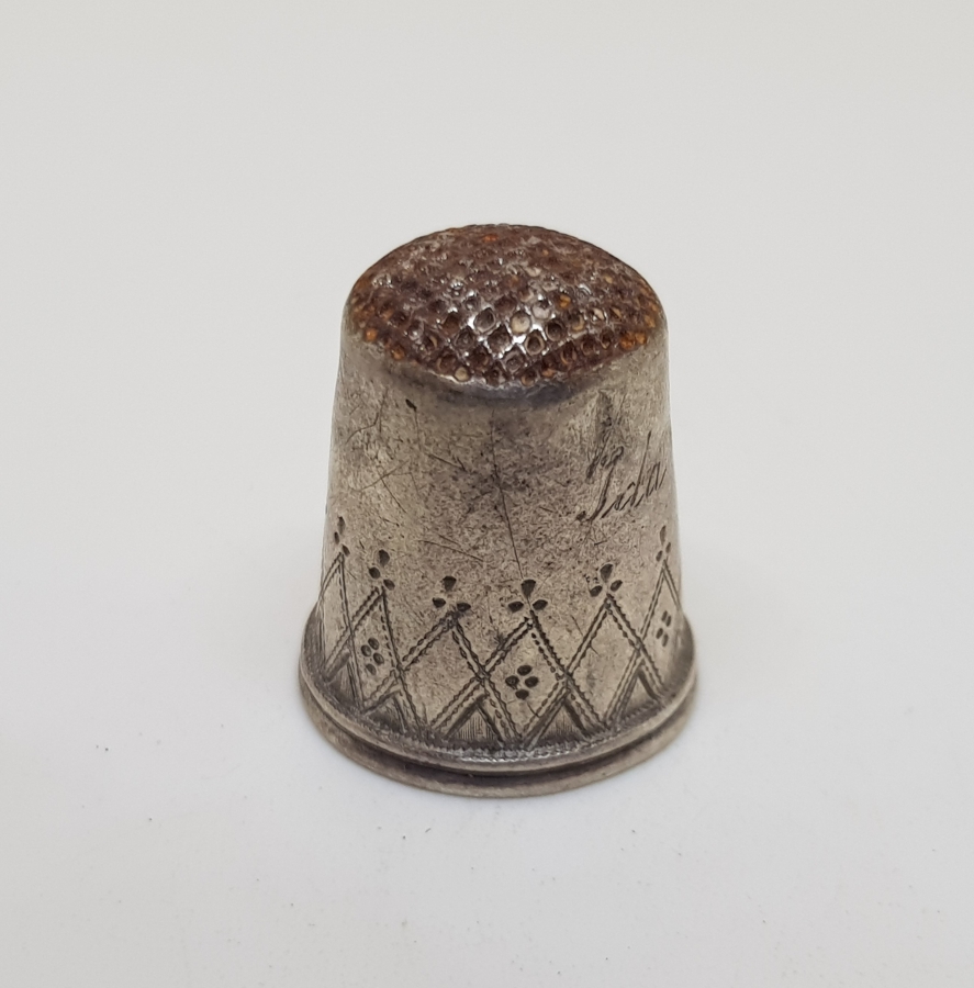 ANTİKA GÜMÜŞ TERZİ YÜKSÜĞÜ